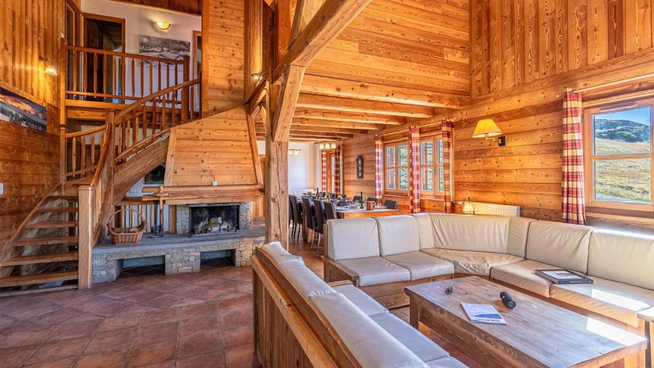 Madame Vacances Les Chalets De L'Altiport Alpe d'Huez Esterno foto