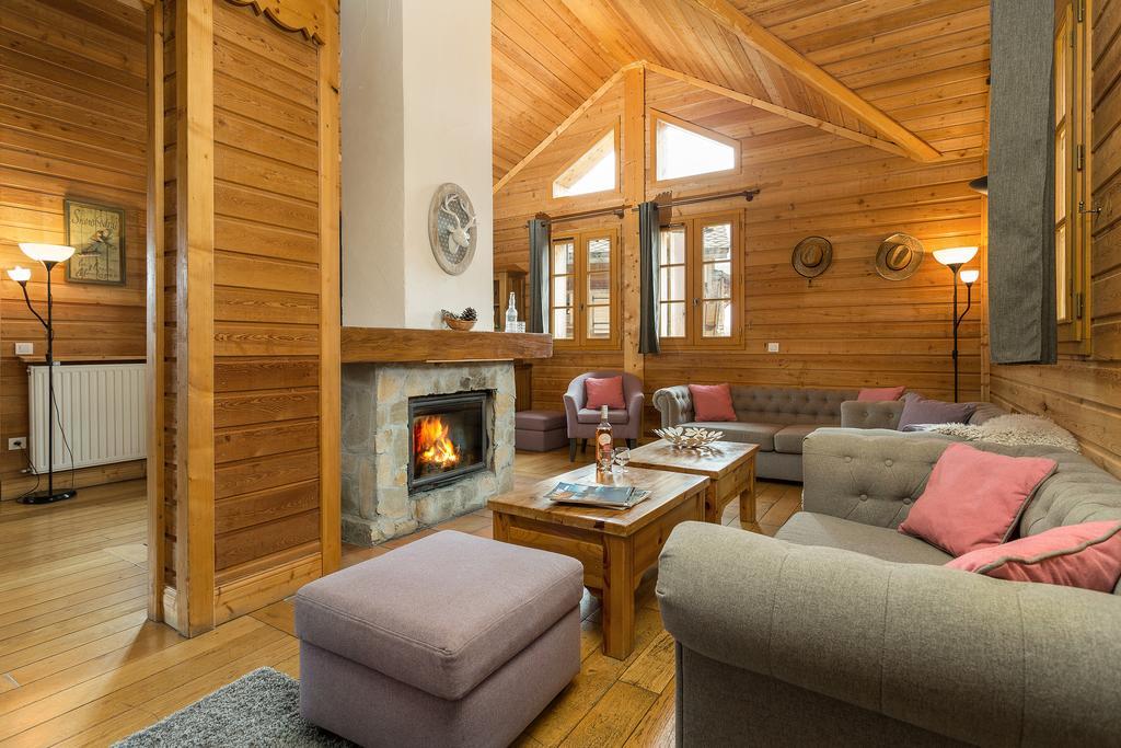 Madame Vacances Les Chalets De L'Altiport Alpe d'Huez Esterno foto