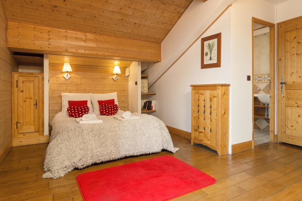 Madame Vacances Les Chalets De L'Altiport Alpe d'Huez Esterno foto