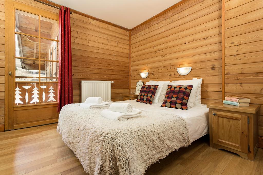 Madame Vacances Les Chalets De L'Altiport Alpe d'Huez Esterno foto