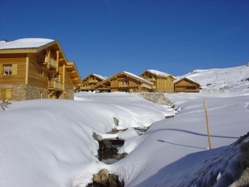 Madame Vacances Les Chalets De L'Altiport Alpe d'Huez Esterno foto