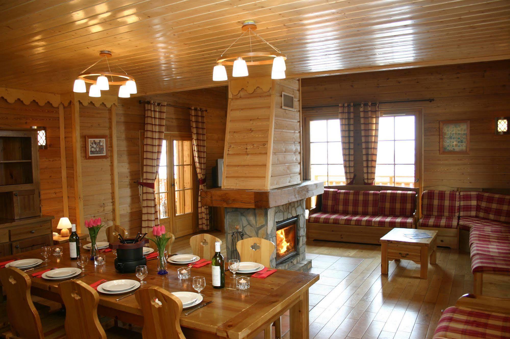 Madame Vacances Les Chalets De L'Altiport Alpe d'Huez Esterno foto